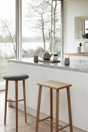 Folk Bar Stool - Natural